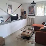 Apartment Aqui Siem Ben Sète
