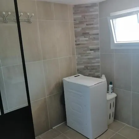Aqui Siem Ben Apartment