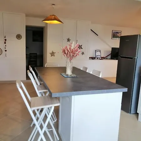 Aqui Siem Ben Apartment *